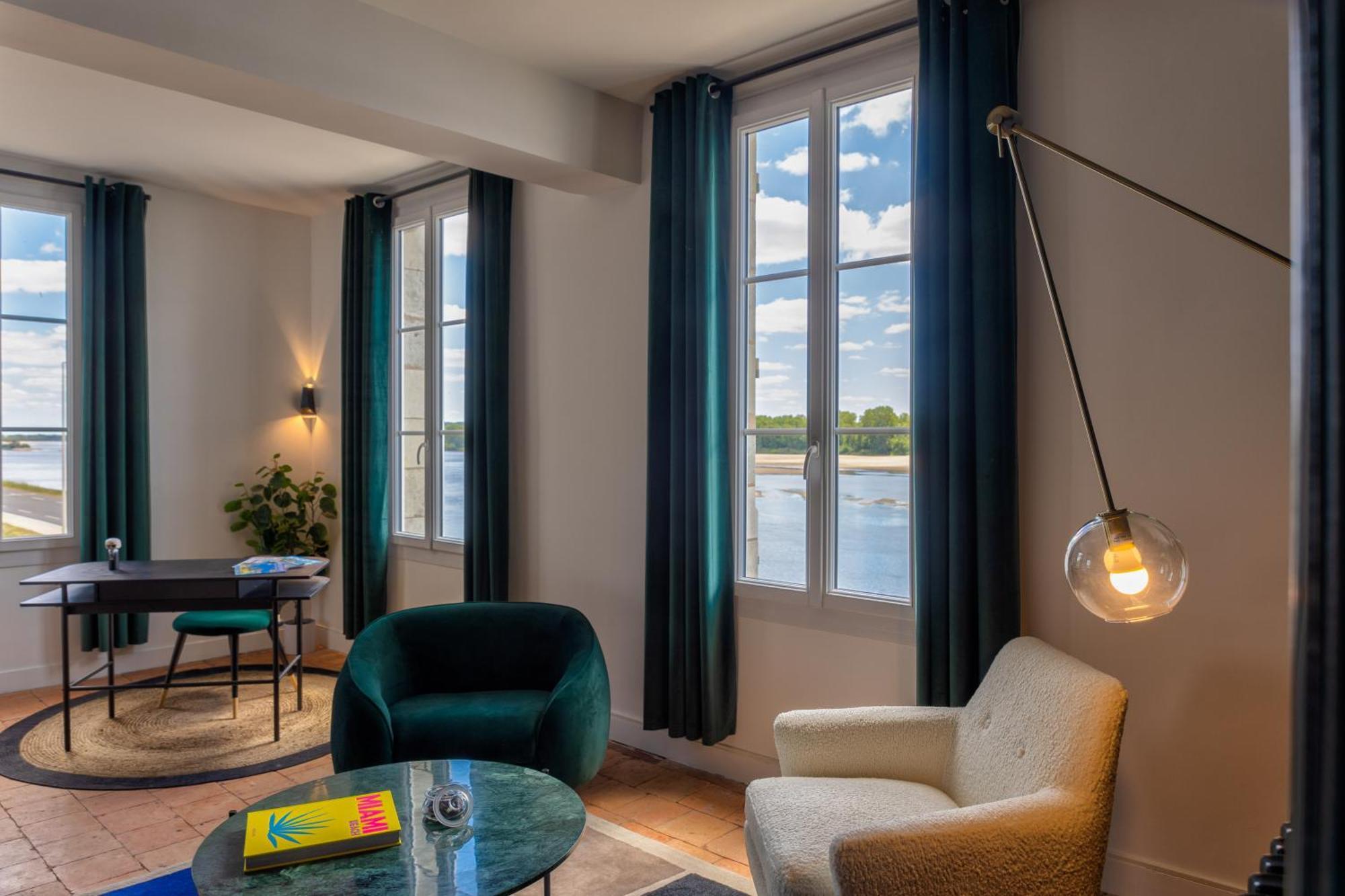 Casa Mila & Spa - Maison D'Hotes Raffinee Vue Loire, Spa & Piscine Saint-Mathurin  ภายนอก รูปภาพ